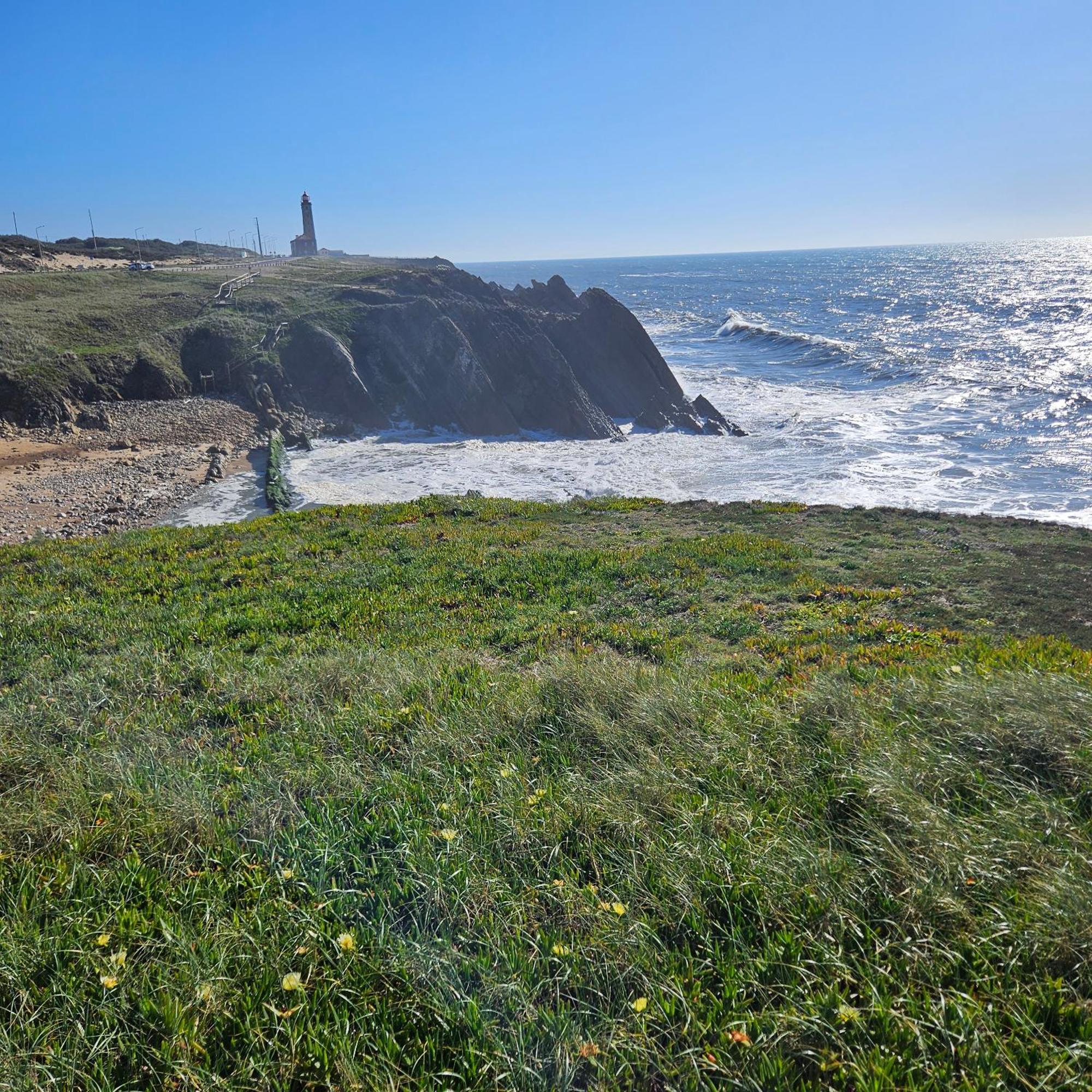 Nazare Uninterrupted Views And Sounds Of The Sea Apartment Pataias Exterior photo